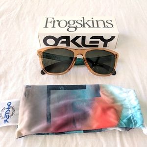 Oakley Frogskins Unisex Sunglasses Surf Collection